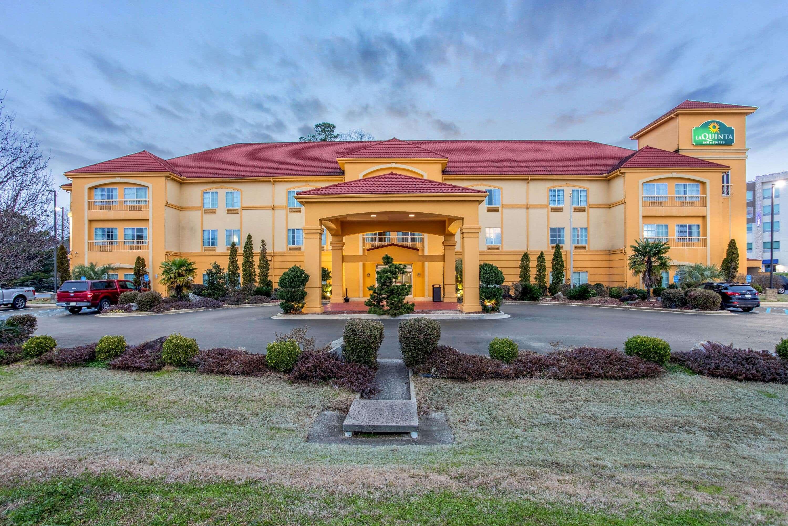 La Quinta Inn & Suites Fultondale Esterno foto