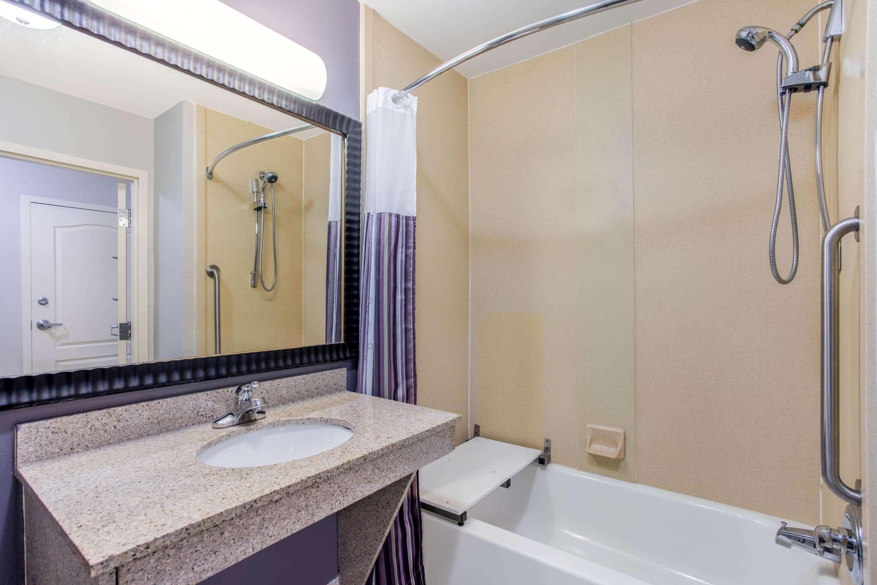 La Quinta Inn & Suites Fultondale Esterno foto