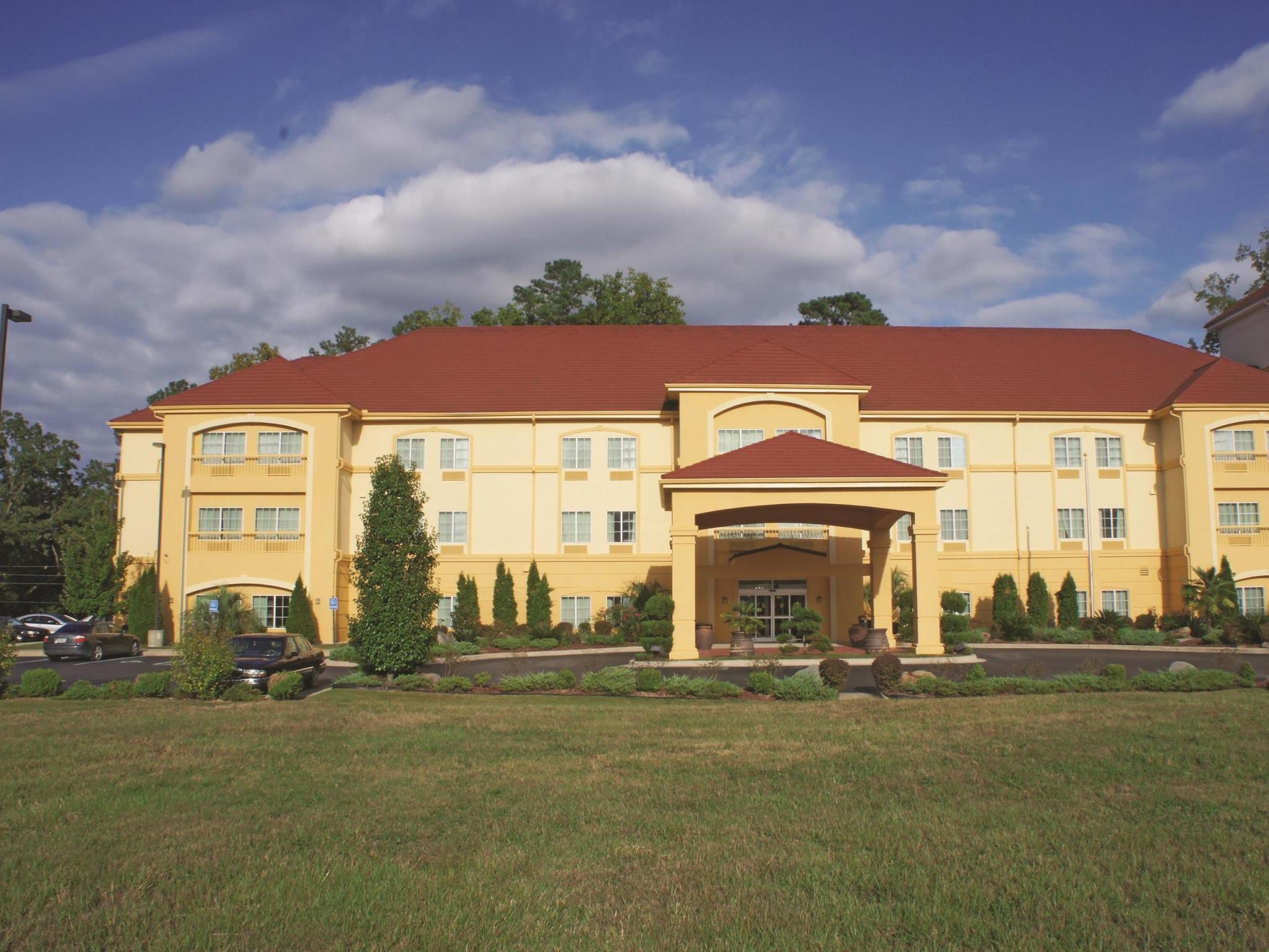 La Quinta Inn & Suites Fultondale Esterno foto