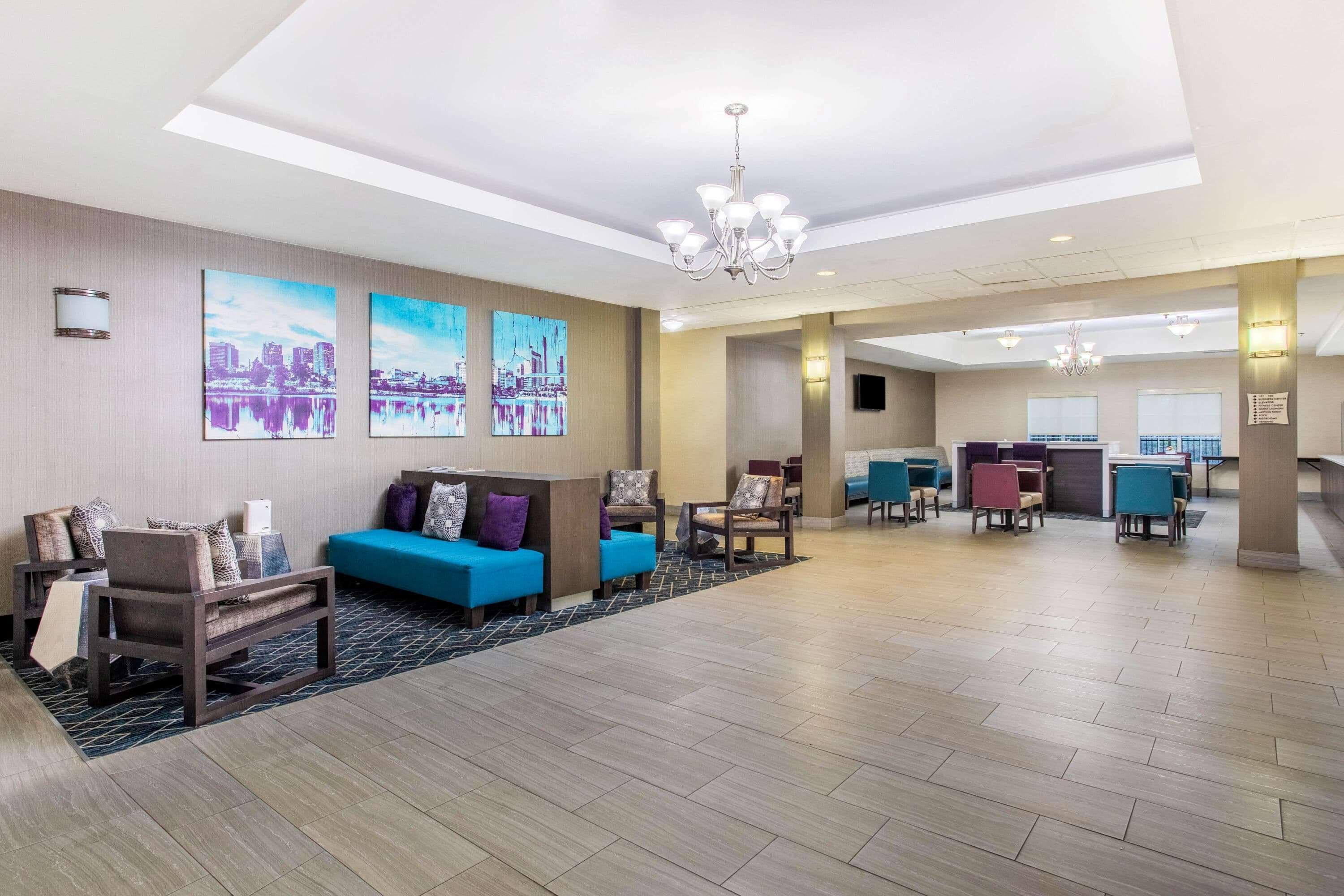 La Quinta Inn & Suites Fultondale Esterno foto