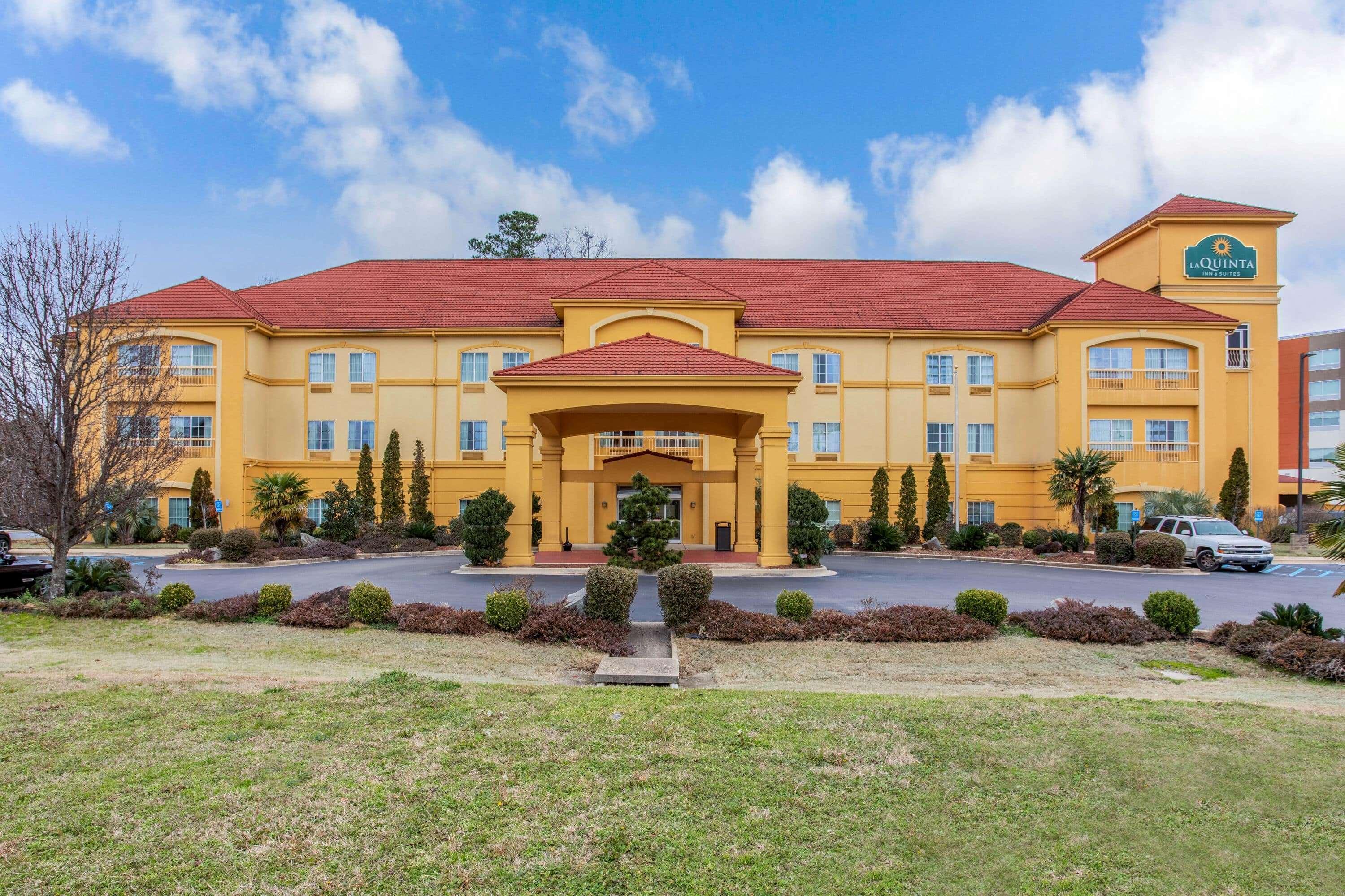 La Quinta Inn & Suites Fultondale Esterno foto