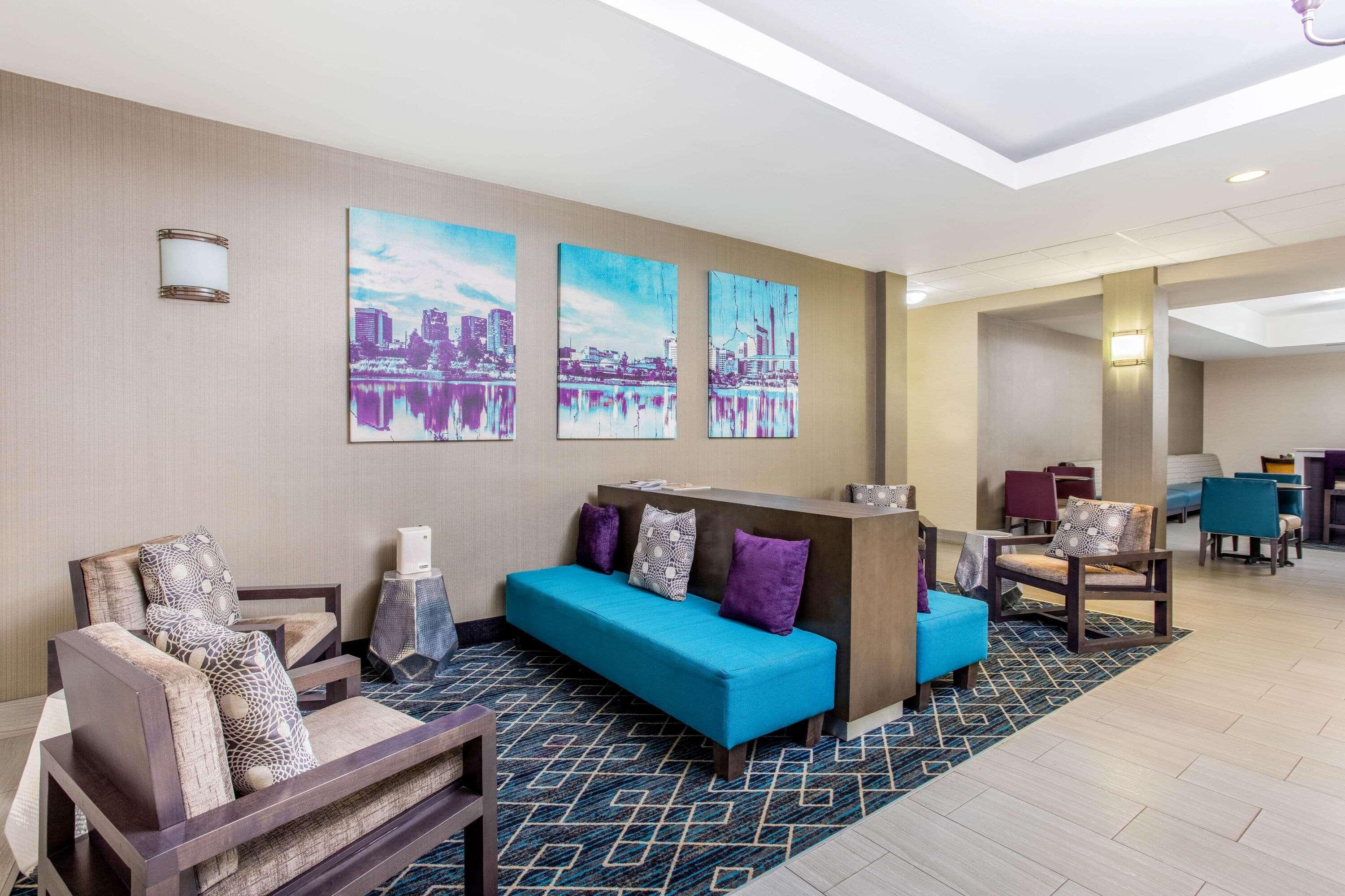 La Quinta Inn & Suites Fultondale Esterno foto